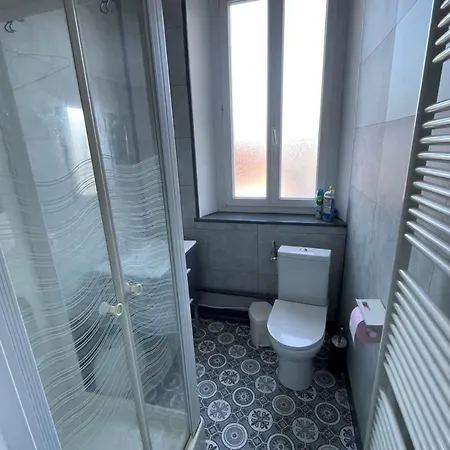 Διαμέρισμα Bright Nest With Mountain View In *