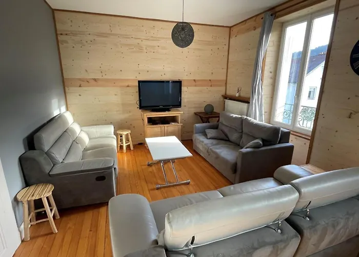 Bright Nest With Mountain View In