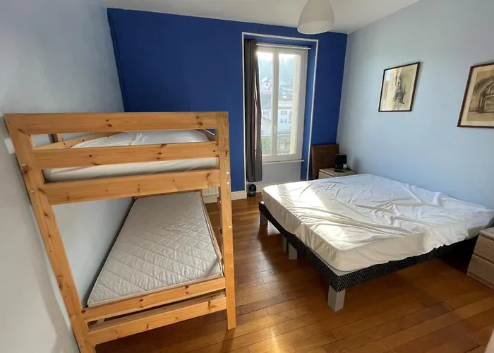 Bright Nest With Mountain View In