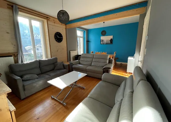 Bright Nest With Mountain View In *